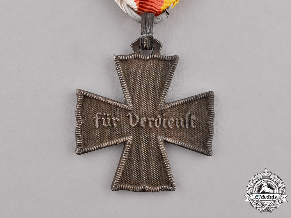 austria,_empire._three_austrian_imperial_medals_and_awards_dsc_3688