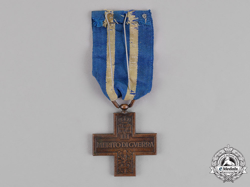 italy,_kingdom._a_first_war_italian_war_merit_cross_dsc_4072