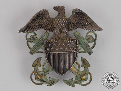 united_states._a_navy_officer's_cap_badge,_c.1941_dsc_4092