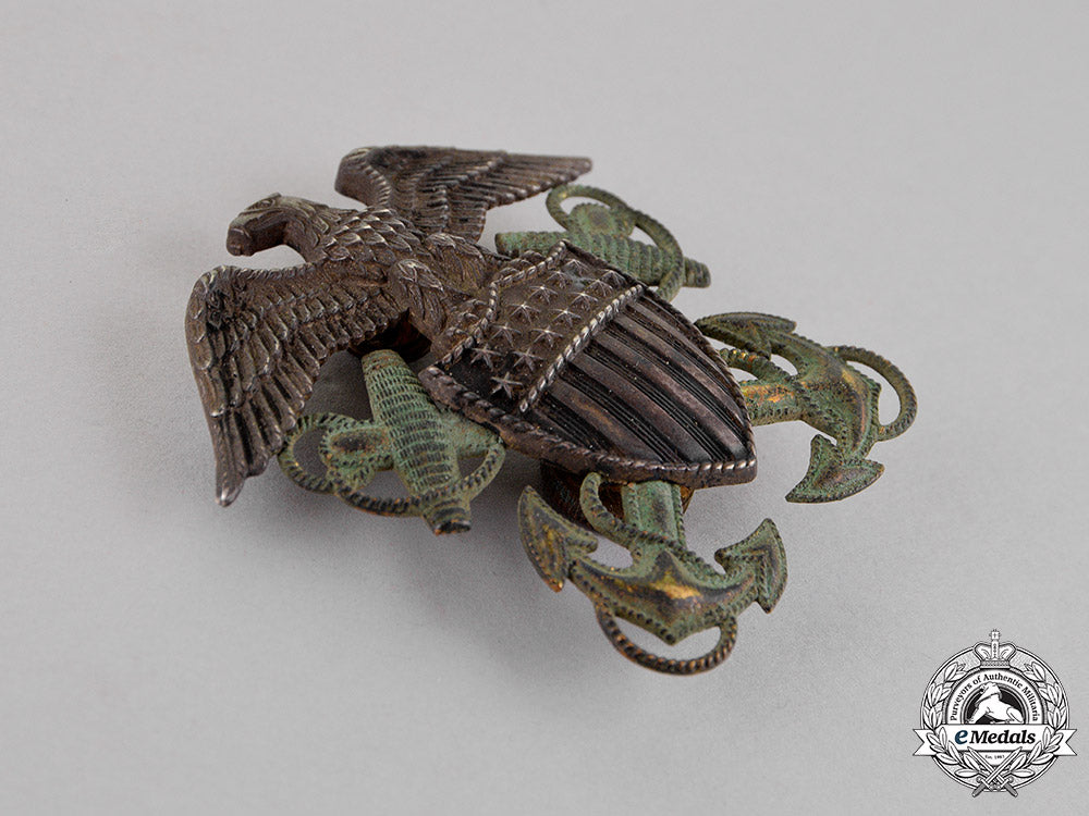 united_states._a_navy_officer's_cap_badge,_c.1941_dsc_4096