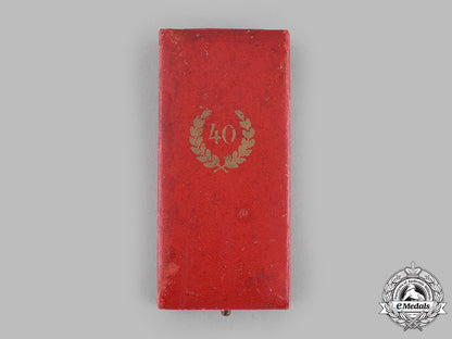germany,_third_reich._a_civil_service40-_year_faithful_service_cross_with_case_dsc_4888_1_2_1