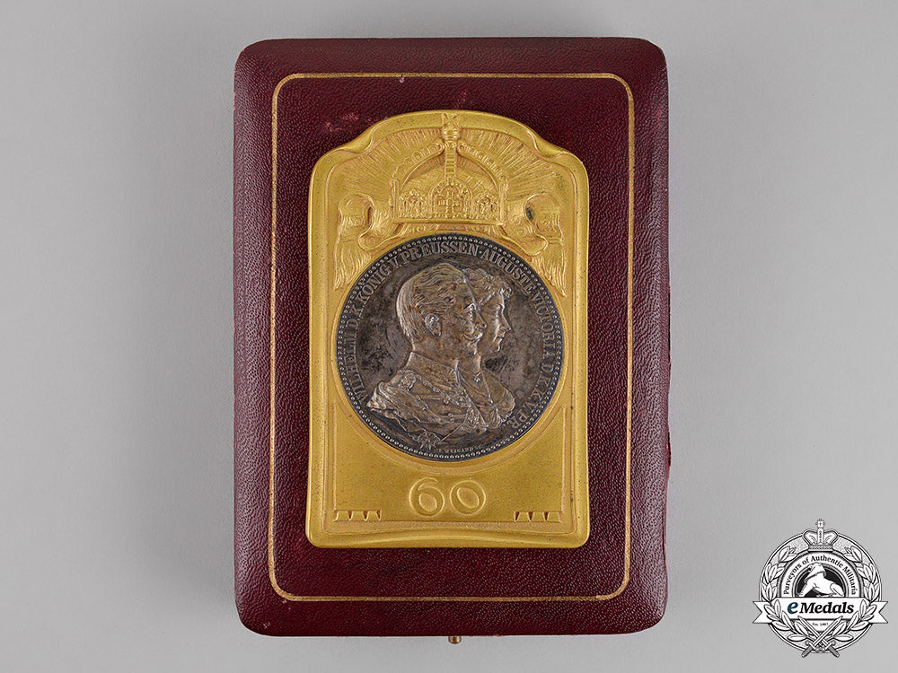 prussia._a60-_year_wedding_anniversary_of_king_wilhelm_commemorative_table_medal_dsc_5716
