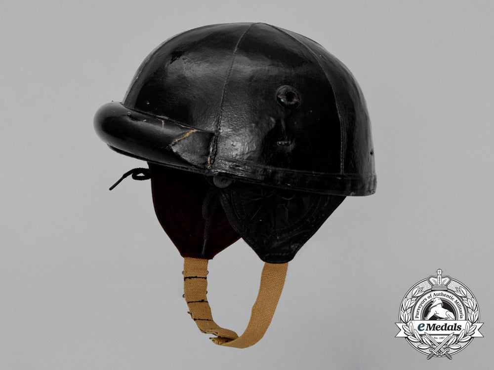 a_canadian_tanker's_helmet_dsc_5760_3_