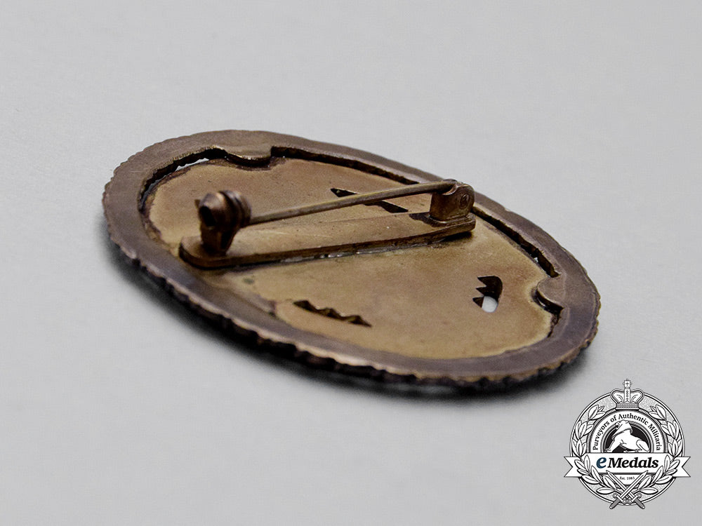 a_third_reich_period_reichs-_midwife’s_association_membership_badge_dsc_6666_2_