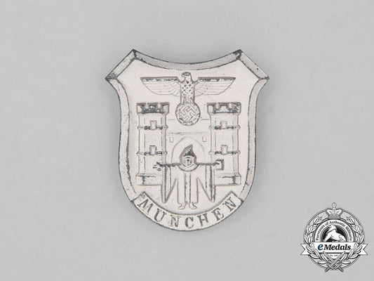 a_third_reich_period_german_whw_munich_donation_badge_dsc_6767_2_