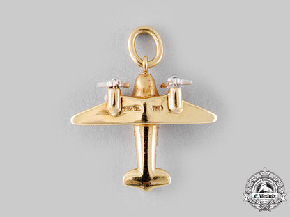 united_states._an_airplane_pendant_in18_k_gold_with_diamonds,_by_tiffany&_co._dsc_7112