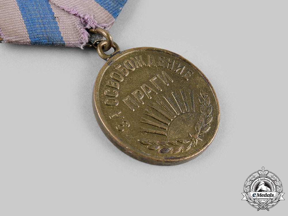 russia,_soviet_union._medal_for_the_liberation_of_prague1945_with_award_document_dsc_7442_2__m20_0627_1