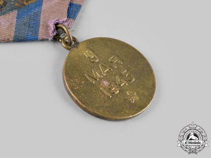 russia,_soviet_union._medal_for_the_liberation_of_prague1945_with_award_document_dsc_7444_2__m20_0628_1