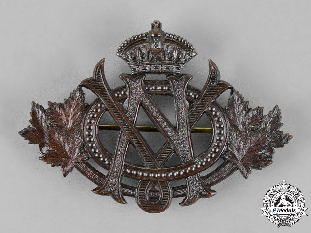 canada._two_first_war_canadian_nursing_sister_insignia_dsc_9039_2_