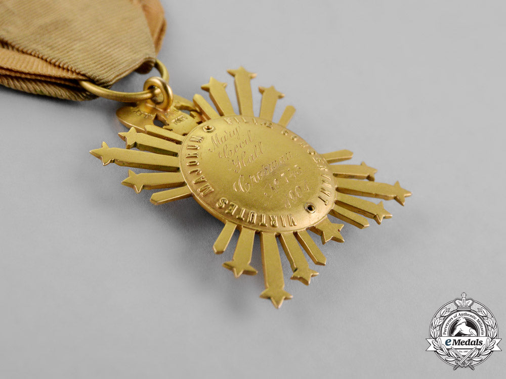 united_states._a_society_of_the_colonial_dames_of_america_badge,_mary_cecil_hall_crosman,_c.1901_dsc_9332