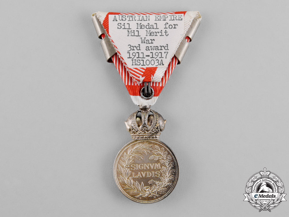 austria,_imperial._a_silver_military_merit_medal,_solid_silver,_third_award,_c.1917_dsc_9417