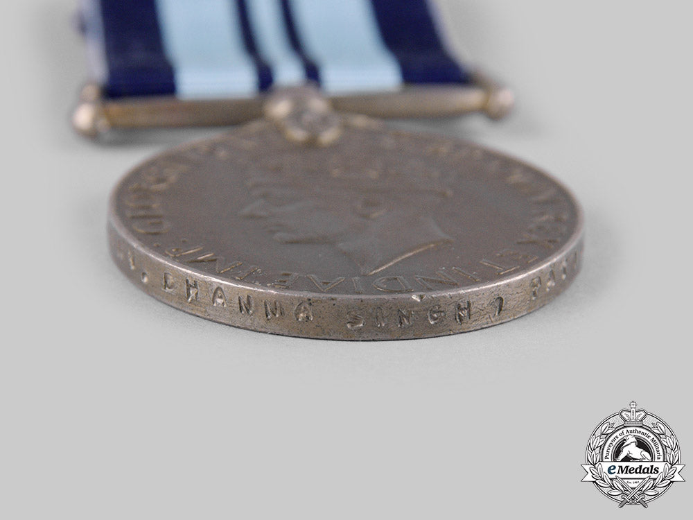 united_kingdom._a_lot_of_four_british_medals_and_awards_dsc_9794_1