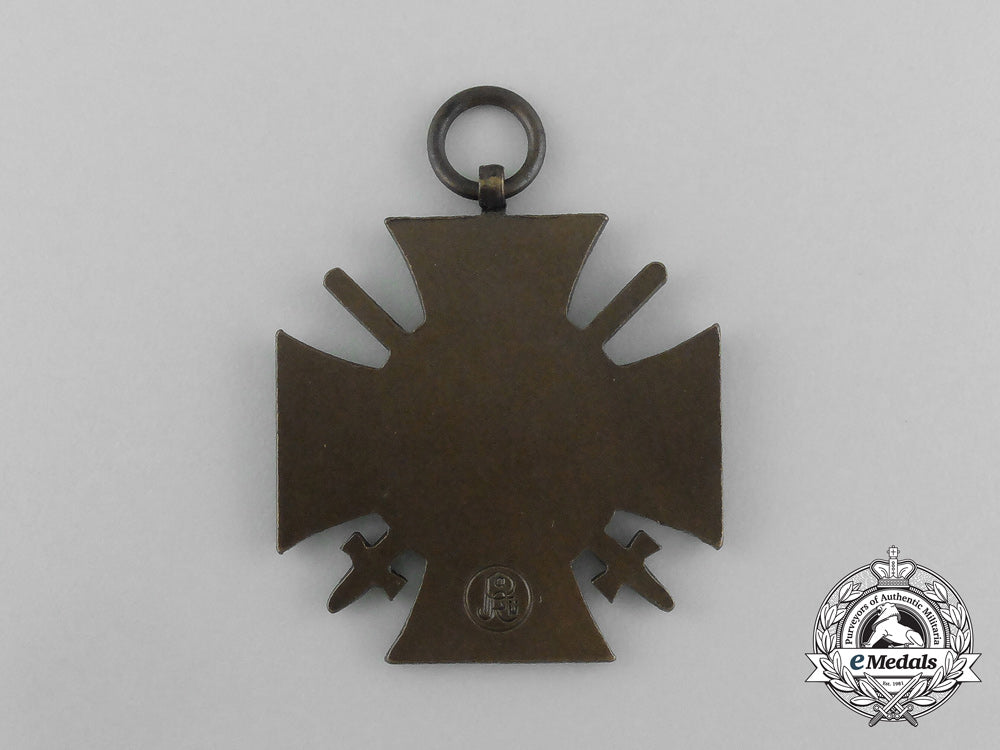 germany,_imperial._an_honour_cross_of_the_world_war_with_swords(1914-18),_by_paul_küst_of_berlin_with_case_dscf0151_1