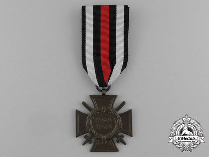 germany,_imperial._an_honour_cross_of_the_world_war_with_swords(1914-18),_by_paul_küst_of_berlin_with_case_dscf0155
