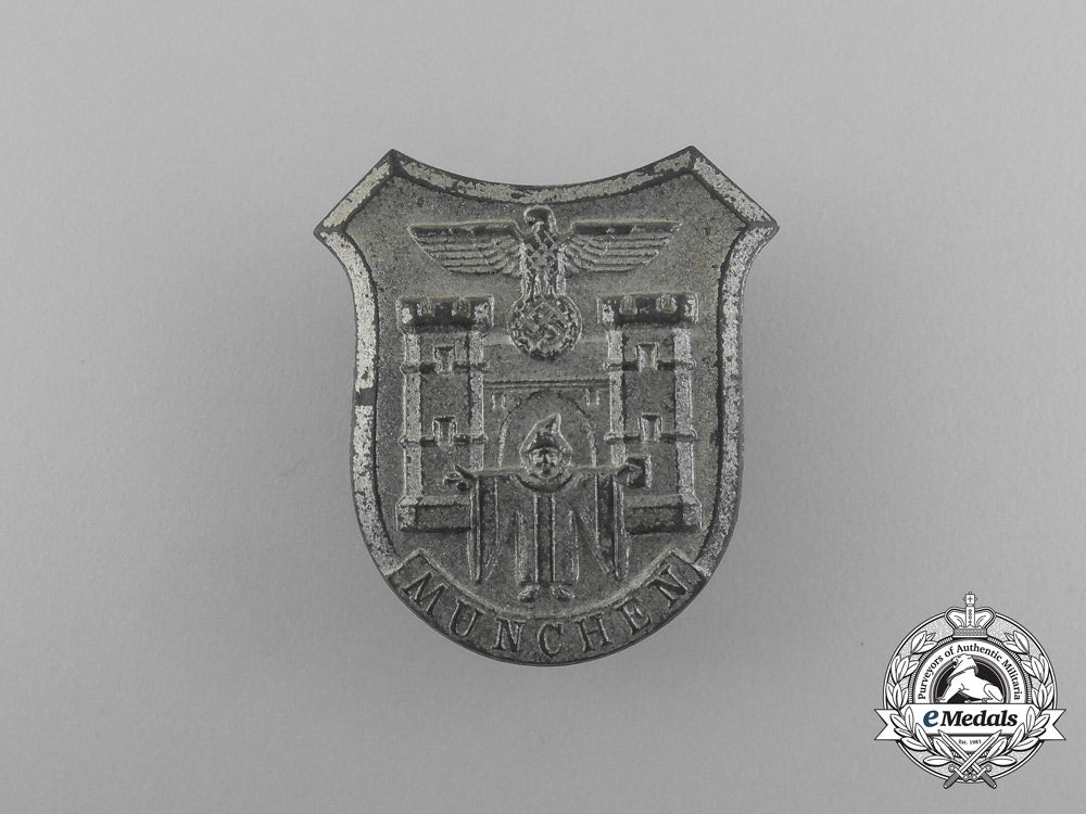 germany,_third_reich._a1939/40_munich_whw(_winter_relief_of_the_german_people)_donation_badge_dscf0265_2_
