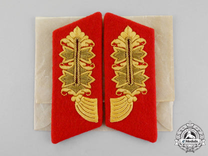 an_absolutely_mint_and_unissued_set_of_second_war_german_general_major_collar_tabs_dscf0908