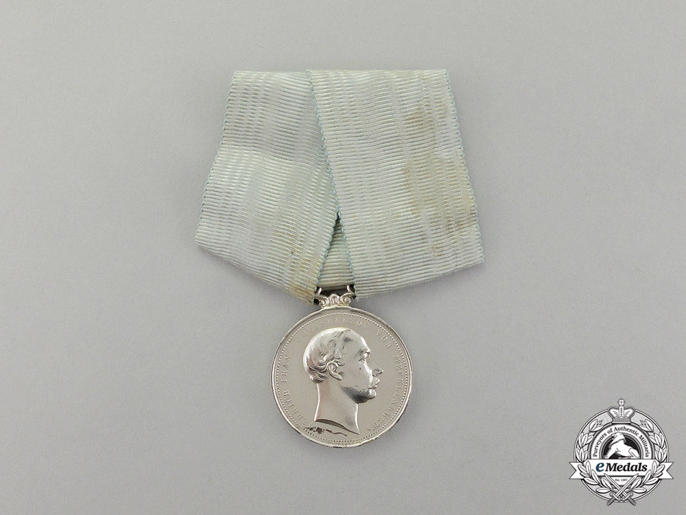 an1885-1918_issue_mecklenburg-_schwerin_memorial_medal_for_grand_duke_friedrich_iii_dscf1079