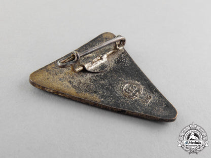 a_second_war_orts_level_national_socialist_women’s_league_membership_badge_by_afred_stubbe_dscf1787