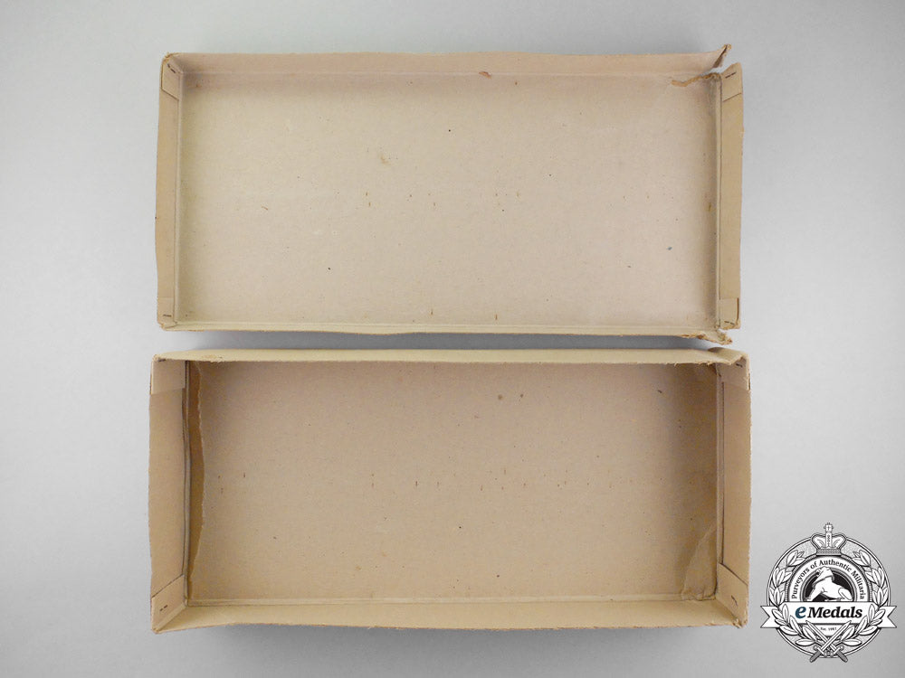 a_mint&_unissued_cased_silver_grade_tank_badge_in_rare_original_shipment_box_dscf2028