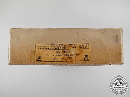 a_mint&_unissued_cased_silver_grade_tank_badge_in_rare_original_shipment_box_dscf2030