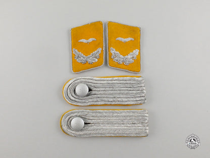 a_set_of_luftwaffe_flight_lieutenant_rank_shoulder_boards&_collar_tabs_dscf2913