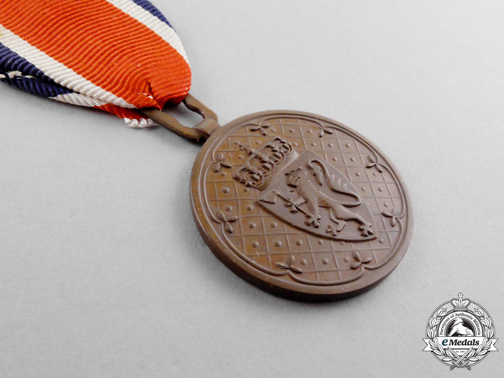 norway,_kingdom._a_korea_service_medal1951-1954_dscf4089