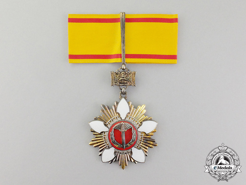 korea._an_order_of_national_security_merit(_hanja),3_rd_class(_cheon-_su_medal),1967-1973_dscf4349_1