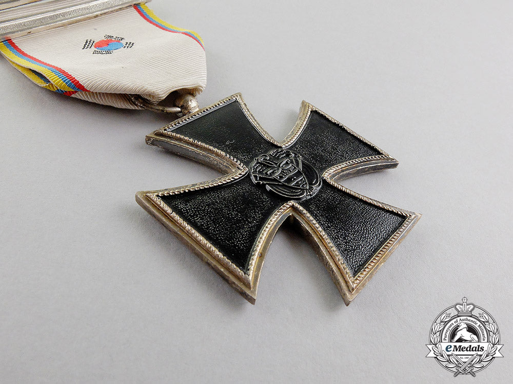 colombia._an_iron_cross(_cruz_de_hierro)_for_korea_dscf4366