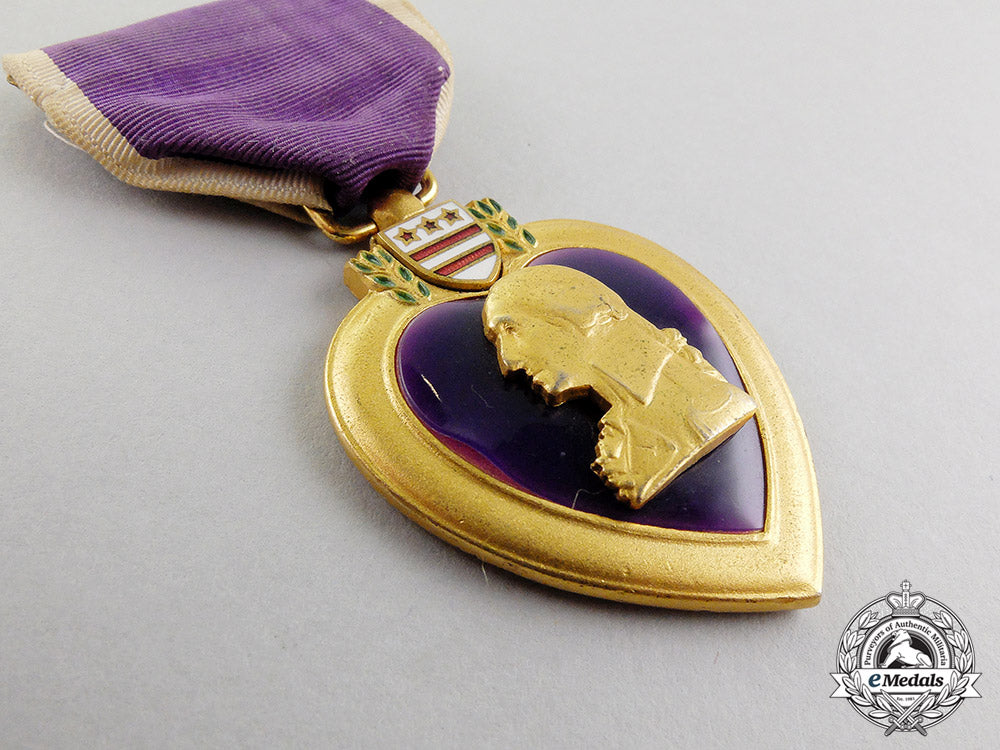 united_states._a_purple_heart,_to_private_james_g._warren,137_th_infantry_regiment,35_th_division_dscf4394