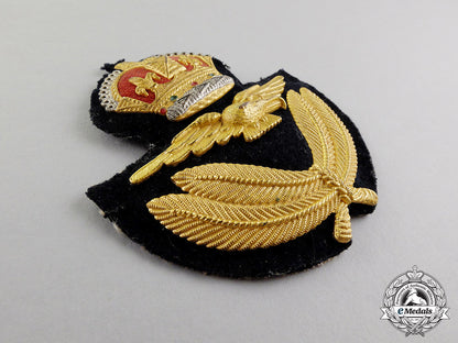 canada._a_second_war_royal_canadian_air_force(_rcaf)_officer's_cap_badge_dscf4406