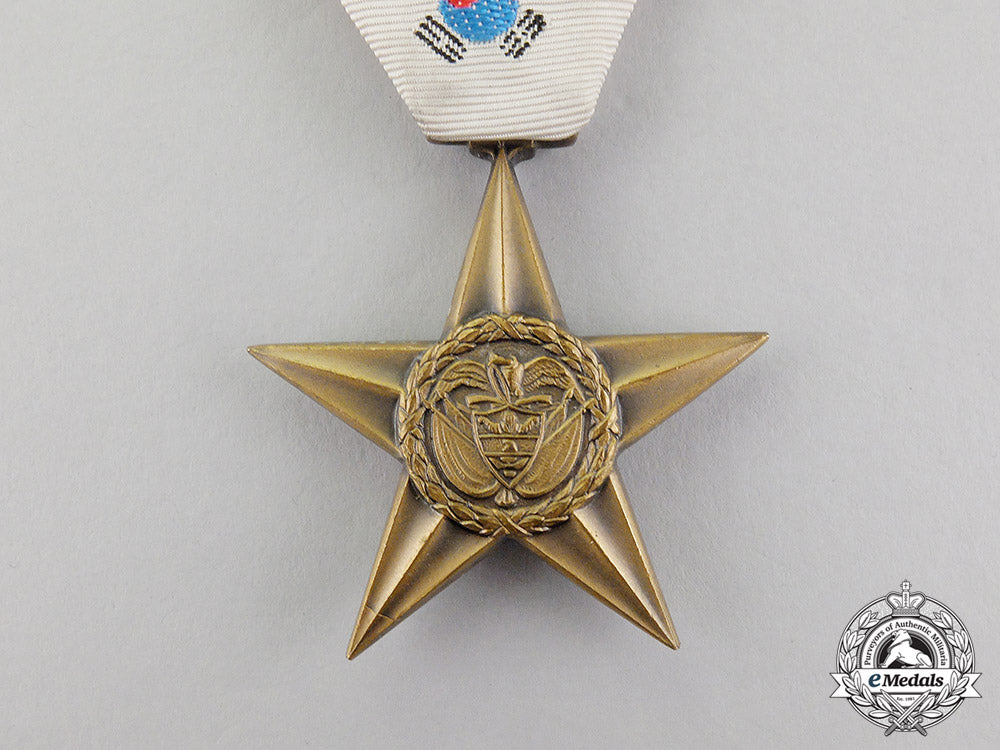 colombia._a_bronze_star(_estrella_de_bronce)_for_korea_dscf4421