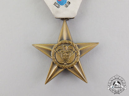 colombia._a_bronze_star(_estrella_de_bronce)_for_korea_dscf4421