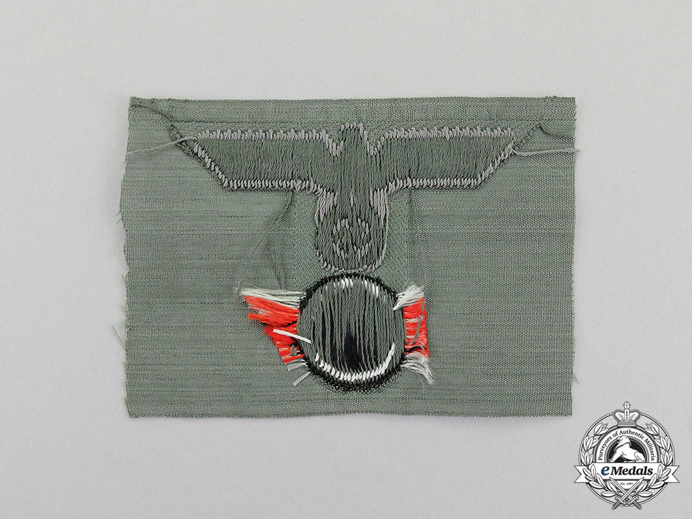 germany._a_mint_and_unissued_third_reich_period_wehrmacht_heer(_army)_field_cap_insignia_dscf5144