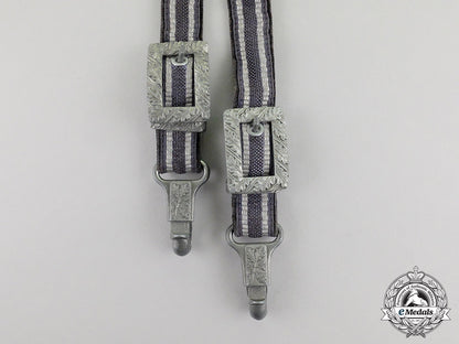 germany._a_luftwaffe_dagger_with_its_matching_dagger_hanger_dscf5534