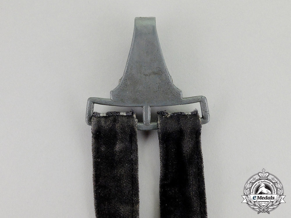 germany._a_luftwaffe_dagger_with_its_matching_dagger_hanger_dscf5536