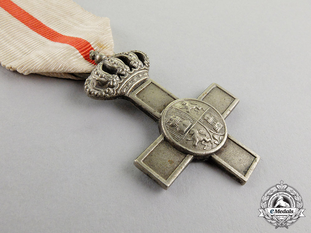 spain._an_order_of_military_merit,_silver_cross_with_white_distinction,_type_iv(1875-1931)_dscf5703