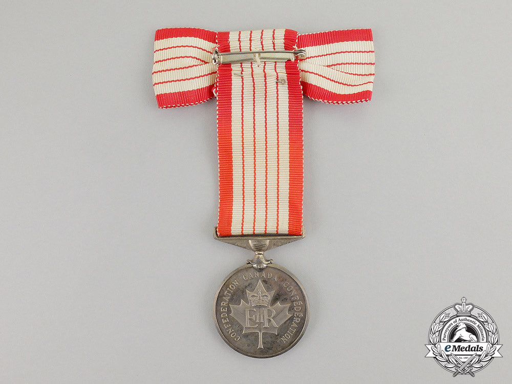canada._a_centennial_medal_for_women1867-1967_dscf6913