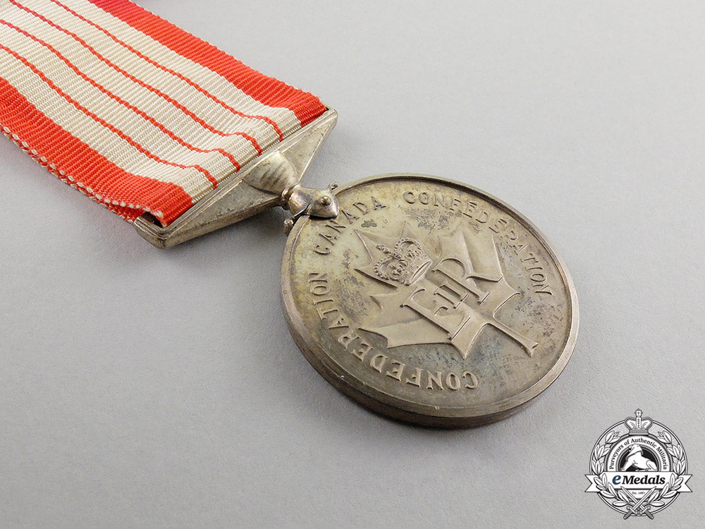canada._a_centennial_medal_for_women1867-1967_dscf6915