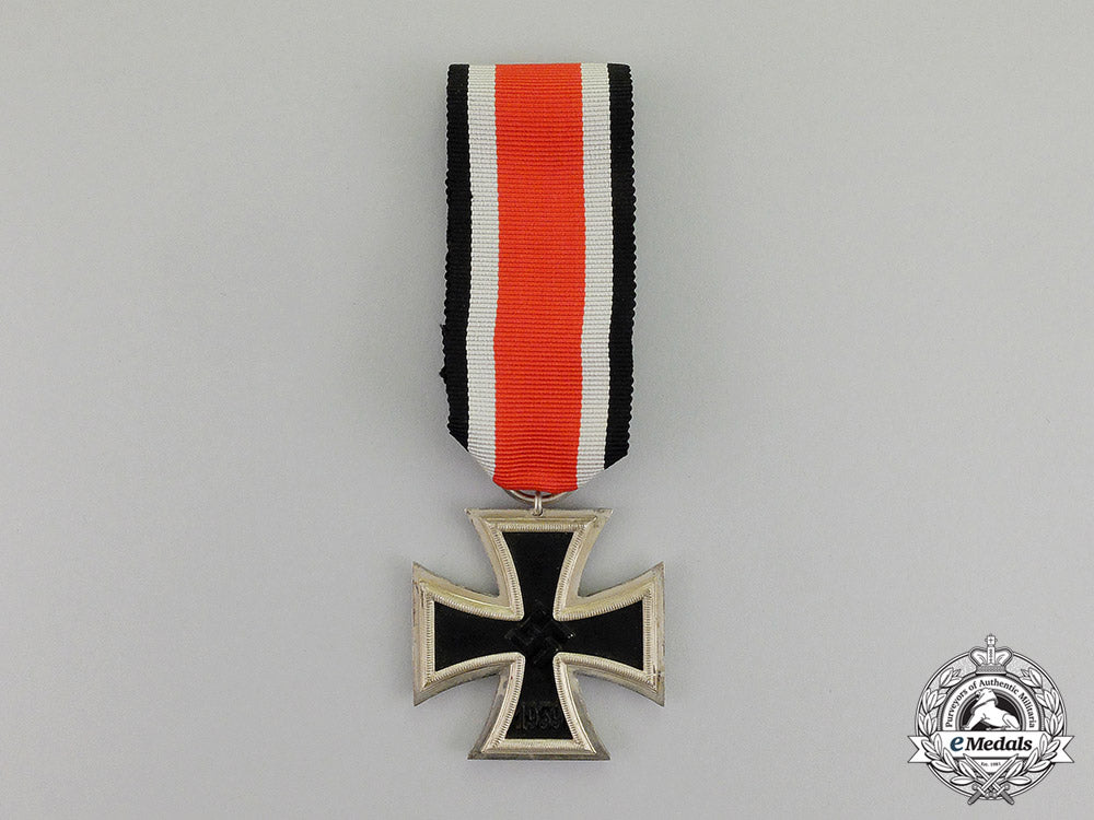 germany._a_mint_and_unissued_iron_cross1939_second_class_dscf7150