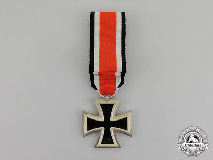 germany._a_mint_and_unissued_iron_cross1939_second_class_dscf7151