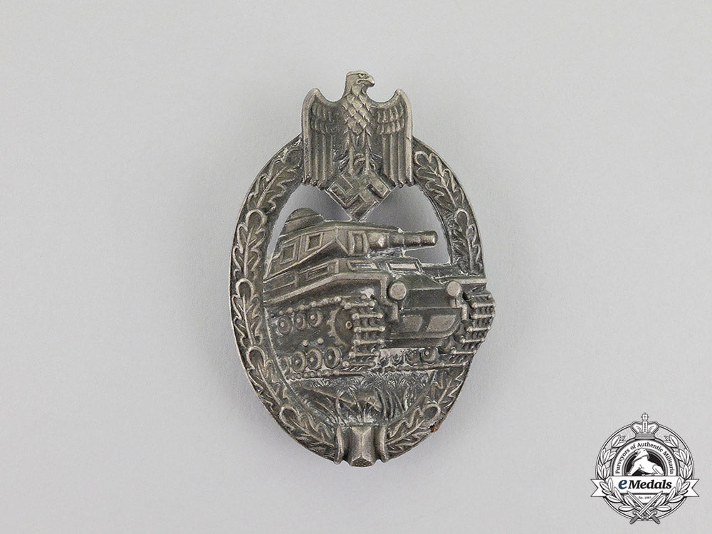 germany._a_silver_grade_tank_badge_by_a.d_schwert_of_stuttgart_dscf7230