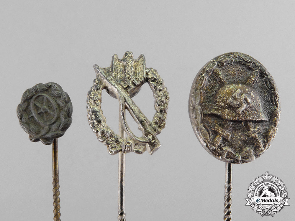 germany._three_miniature_stick_pins_dscf9221