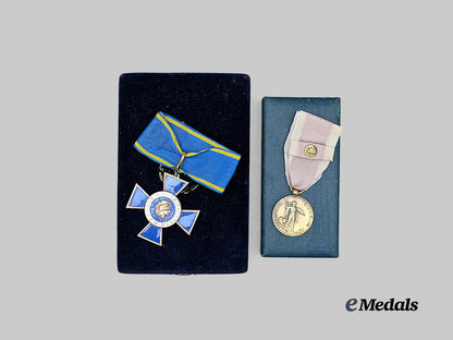 greece,_republic._an_order_of_honour,_commander,_and_athens_municipality_medal_e_medals__m0625-126_4