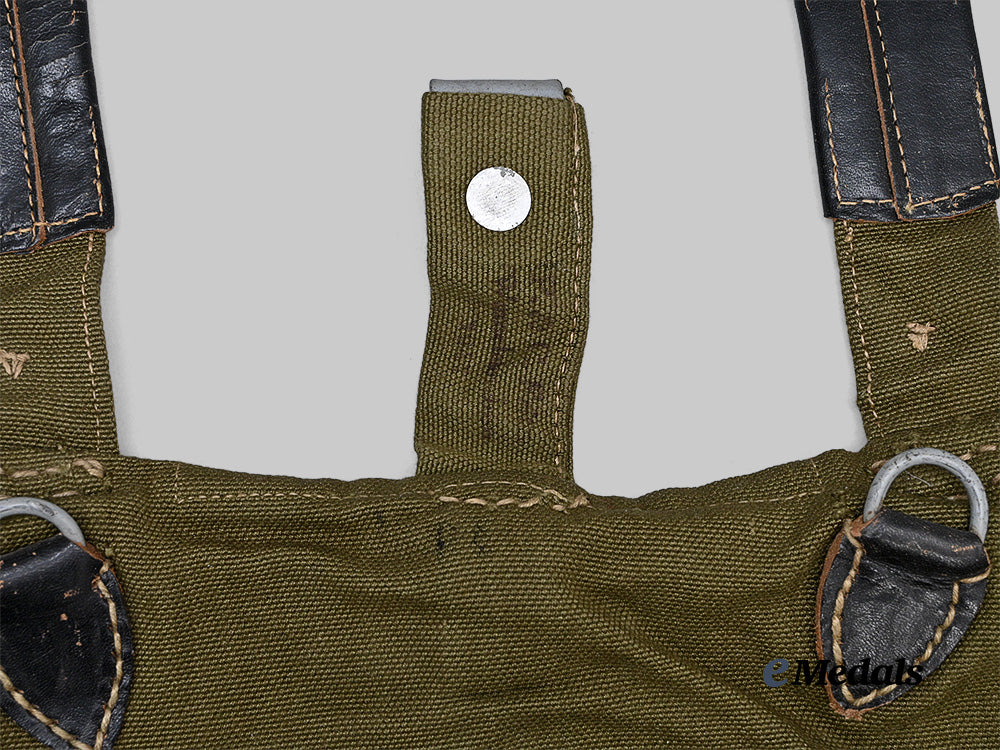 germany,_wehrmacht._a_bread_bag_e_medals__g62677_5