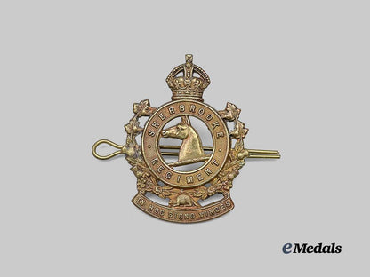 a_second_war_sherbooke_regiment_machine_gun_cap_badge_e_medals__c3308_2