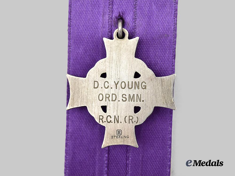 canada,_commonwealth._a_second_war_memorial_cross_to_ord._seaman_young_e_medals__c7190_4