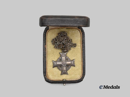 canada,_c_e_f._a_first_war_memorial_group_to_pte_karn,54th_battalion,_k_i_a_at_the_battle_of_cambrai,1918_e_medals__c7206_13