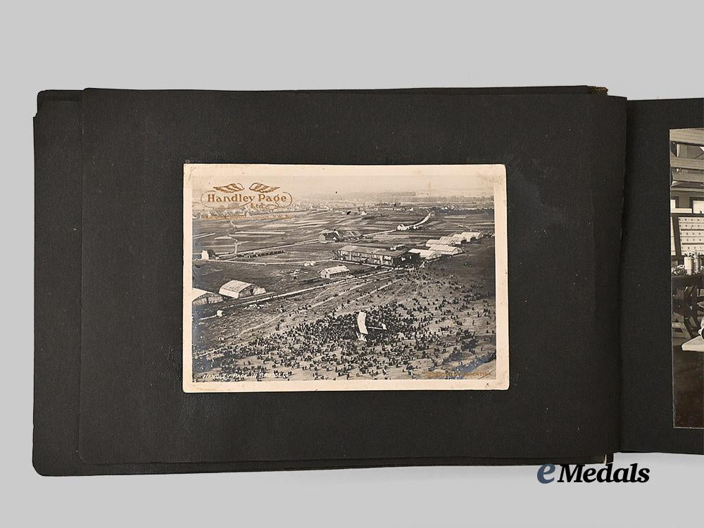 canada,_c_e_f._a_first_war_photo_album_on_no.4_school_of_military_aeronautics_e_medals__c7250_13