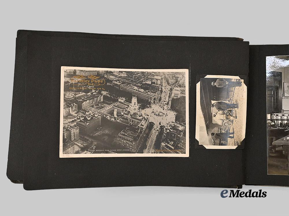 canada,_c_e_f._a_first_war_photo_album_on_no.4_school_of_military_aeronautics_e_medals__c7250_15