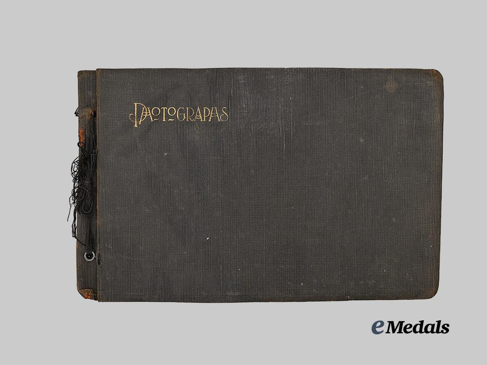 canada,_c_e_f._a_first_war_photo_album_on_no.4_school_of_military_aeronautics_e_medals__c7250_2